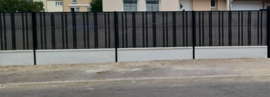 fourniture et pose de panneau de cloture et portail exterieur zoom